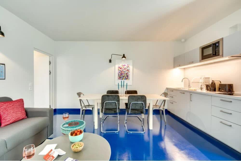 Ferienwohnung Modern & Colourful 3Bd For 9 Guests In Le Marais! Paris Exterior foto